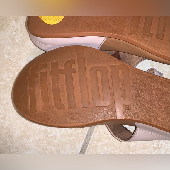 FITFLOP brand tan sandals womens flip flops size 10 - Picture 11 of 12
